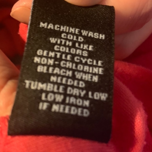 KIM AND CAMI Swiss Dot Top Bat Wing Sleeves Size SMALL - Picture 7 of 8